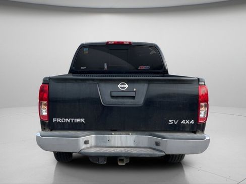 Used 2019 Nissan Frontier SV image 9