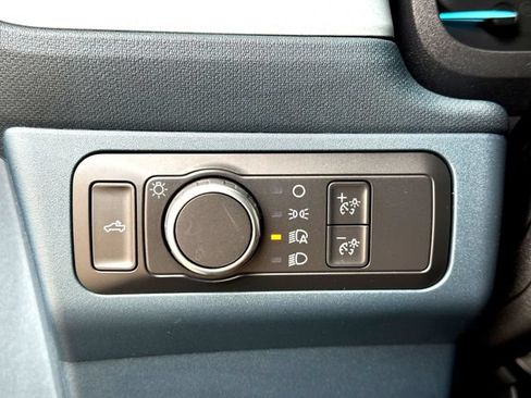 Certified 2022 Ford Maverick Lariat w/ Lariat Luxury Package AWD/4WD image 16