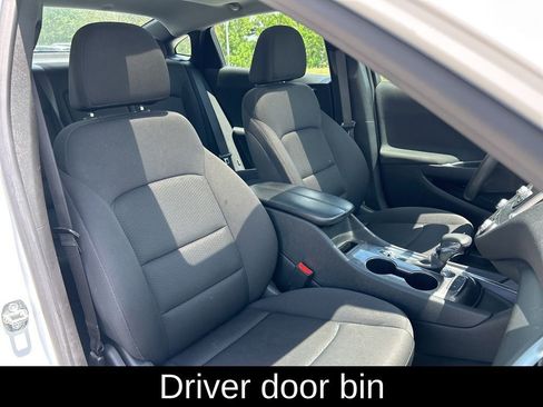 Used 2024 Chevrolet Malibu LT image 36