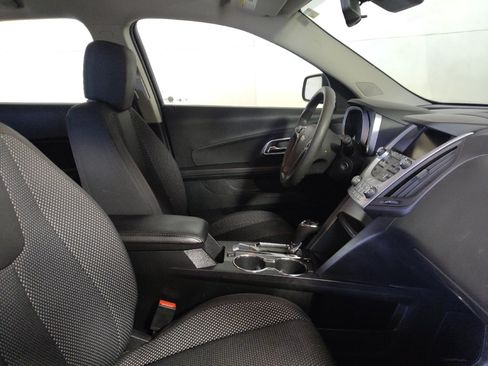 Used 2017 Chevrolet Equinox LS FWD image 21