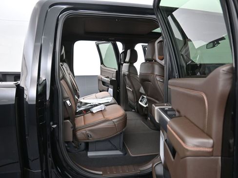 New 2025 Ford F250 King Ranch w/ Chrome Package image 20