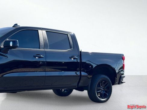 Used 2026 Chevrolet Silverado 1500 LT Trail Boss w/ LT Trail Boss Premium Package AWD/4WD image 9