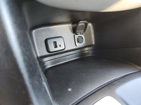 Used 2018 Chevrolet Equinox LS FWD image 8