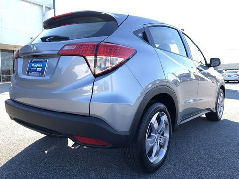 Certified 2021 Honda HR-V LX image 5