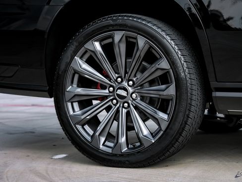 Used 2026 Cadillac Escalade V w/ LPO, Floor Liner Package image 97