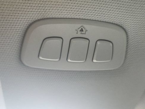 Used 2021 Ford Explorer Limited w/ Equipment Group 301A AWD/4WD image 42