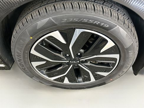 Used 2023 Kia EV6 Wind AWD/4WD image 11