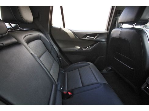 Used 2026 Chevrolet Equinox LT w/ Convenience Package II FWD image 12