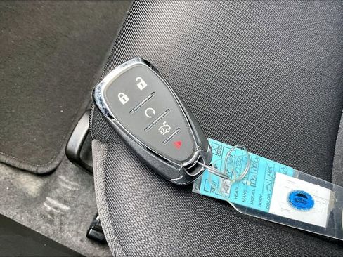 Used 2024 Chevrolet Malibu RS image 36