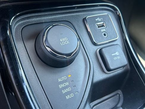 Used 2020 Jeep Compass Limited AWD/4WD image 14