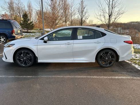 New 2026 Toyota Camry XSE FWD image 2