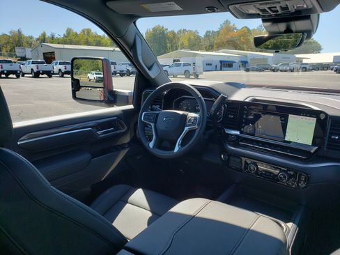 New 2026 Chevrolet Silverado 3500 LTZ w/ LTZ Plus Package image 40