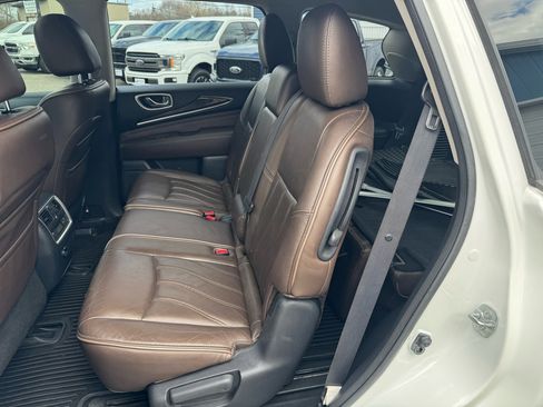 Used 2013 INFINITI JX35 AWD w/ Premium Pkg image 28