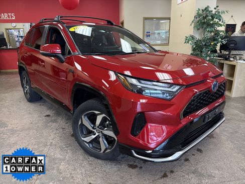 Used 2024 Toyota RAV4 SE w/ Weather & Moonroof Package AWD/4WD image 1