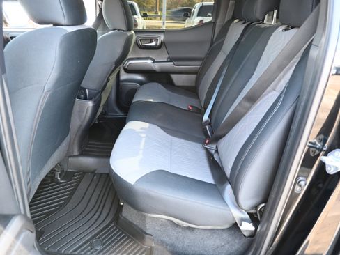 Used 2023 Toyota Tacoma TRD Off-Road image 35