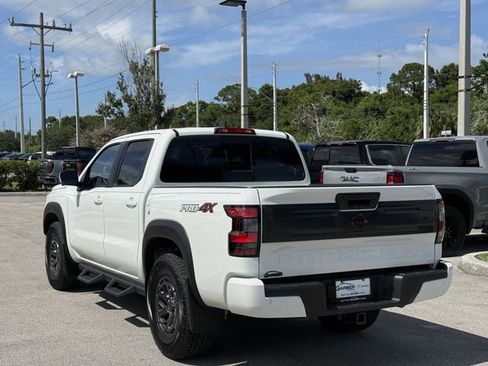 Used 2026 Nissan Frontier PRO-4X w/ Pro-4x Convenience Package AWD/4WD image 2