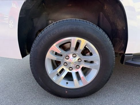 Used 2020 Chevrolet Tahoe LT image 9