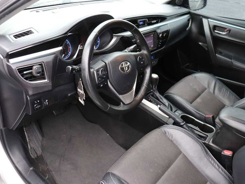 Used 2016 Toyota Corolla S image 10