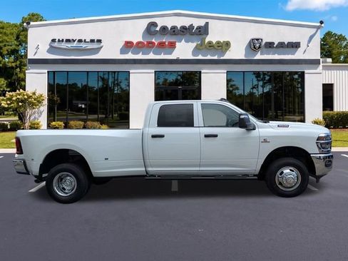 New 2026 RAM 3500 Tradesman AWD/4WD image 3