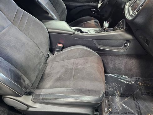 Used 2016 Dodge Challenger SRT Hellcat RWD image 7