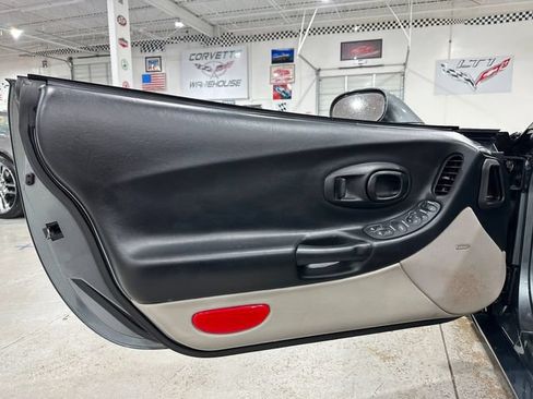 Used 2003 Chevrolet Corvette Convertible w/ Preferred Equipment Group1 RWD image 14