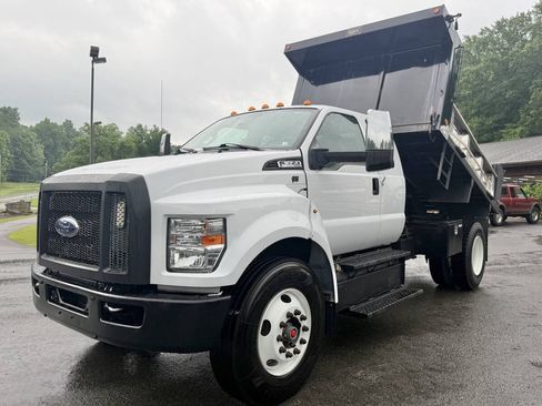 Used 2017 Ford F650 2WD SuperCab Super Duty image 17