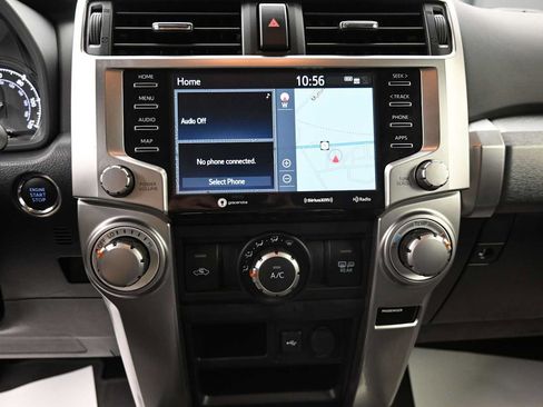 Used 2022 Toyota 4Runner SR5 Premium w/ Moonroof Package AWD/4WD image 10