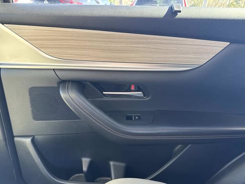 Used 2024 MAZDA CX-90 3.3 Turbo w/ Preferred Package image 15