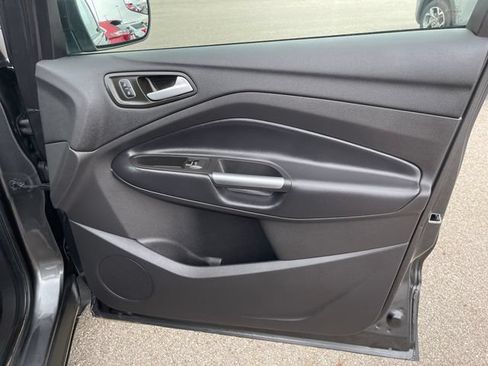 Used 2019 Ford Escape SE AWD/4WD image 37