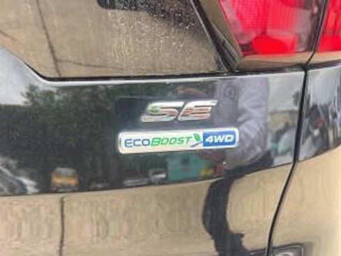 Used 2019 Ford Escape SE AWD/4WD image 8