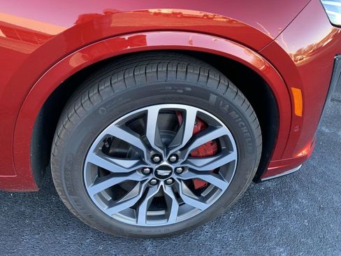 Certified 2024 Cadillac XT6 Sport w/ Platinum Package image 3