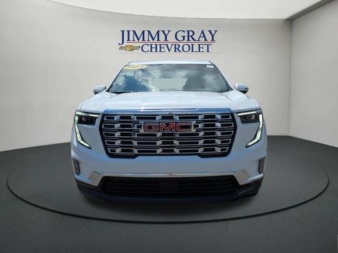 Used 2025 GMC Acadia Denali FWD image 8