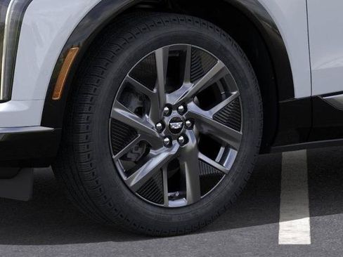 New 2026 Cadillac Optiq Luxury 1 RWD image 9