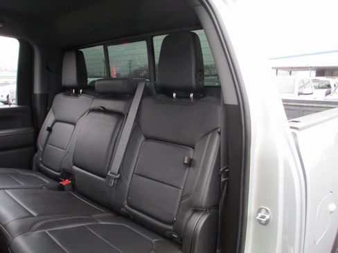 Used 2021 Chevrolet Silverado 2500 LTZ image 17