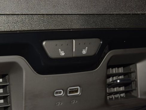 Used 2024 GMC Sierra 2500 AT4 w/ AT4 Premium Plus Package image 49