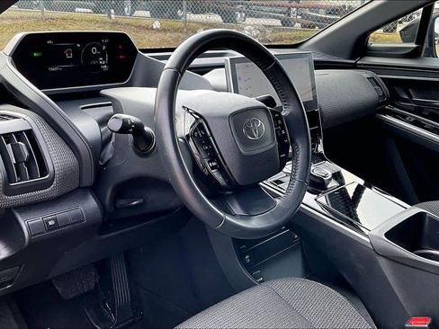 Used 2023 Toyota bZ4X XLE image 30