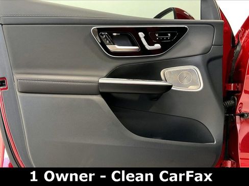 Used 2024 Mercedes-Benz GLC 300 4MATIC image 21