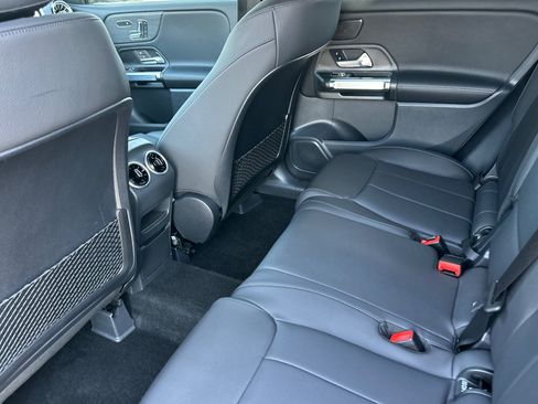 New 2026 Mercedes-Benz GLB 250 image 12