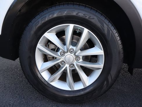 Used 2016 Kia Sorento LX AWD/4WD image 45