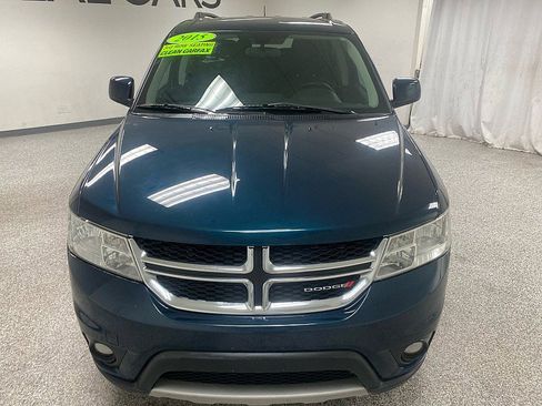 Used 2015 Dodge Journey SXT w/ Flexible Seating Group image 2