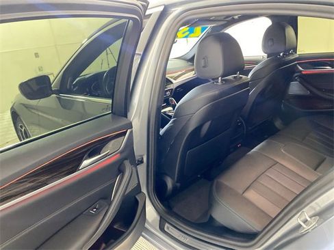 Used 2023 BMW 530i 530i w/ Premium Package image 29