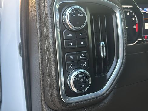 Used 2022 GMC Sierra 2500 Denali image 25