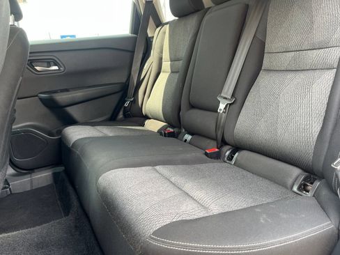 Used 2025 Nissan Rogue SV FWD image 12