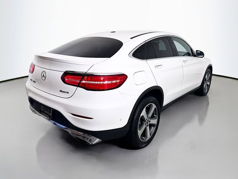 Used 2019 Mercedes-Benz GLC 300 4MATIC Coupe image 7