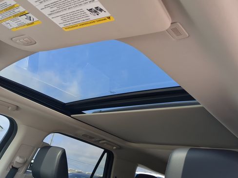 Certified 2024 Ford Expedition Max XLT RWD image 18