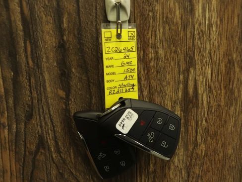 Used 2024 GMC Sierra 1500 AT4 w/ AT4 Premium Package AWD/4WD image 40