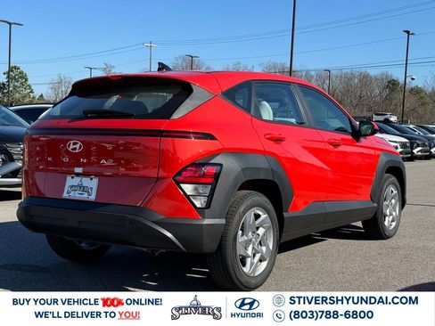 Certified 2025 Hyundai Kona SE image 12