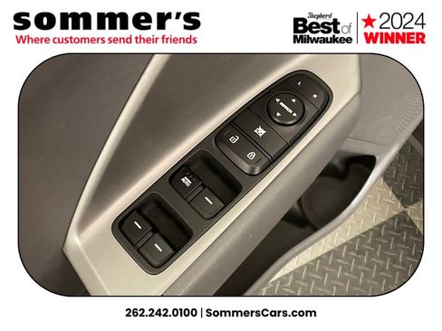 Used 2017 Kia Niro LX image 11