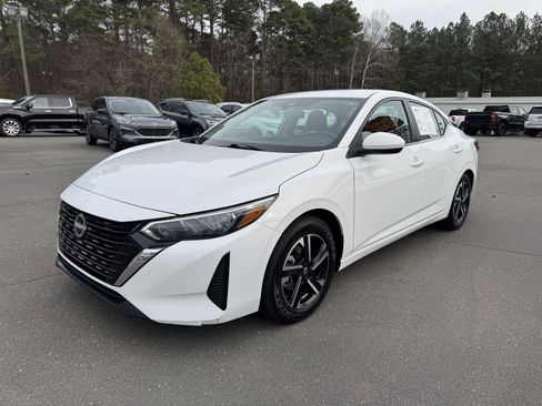 Used 2024 Nissan Sentra SV image 8