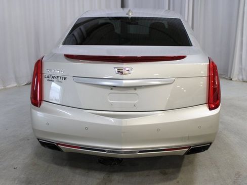 Used 2016 Cadillac XTS Luxury image 5